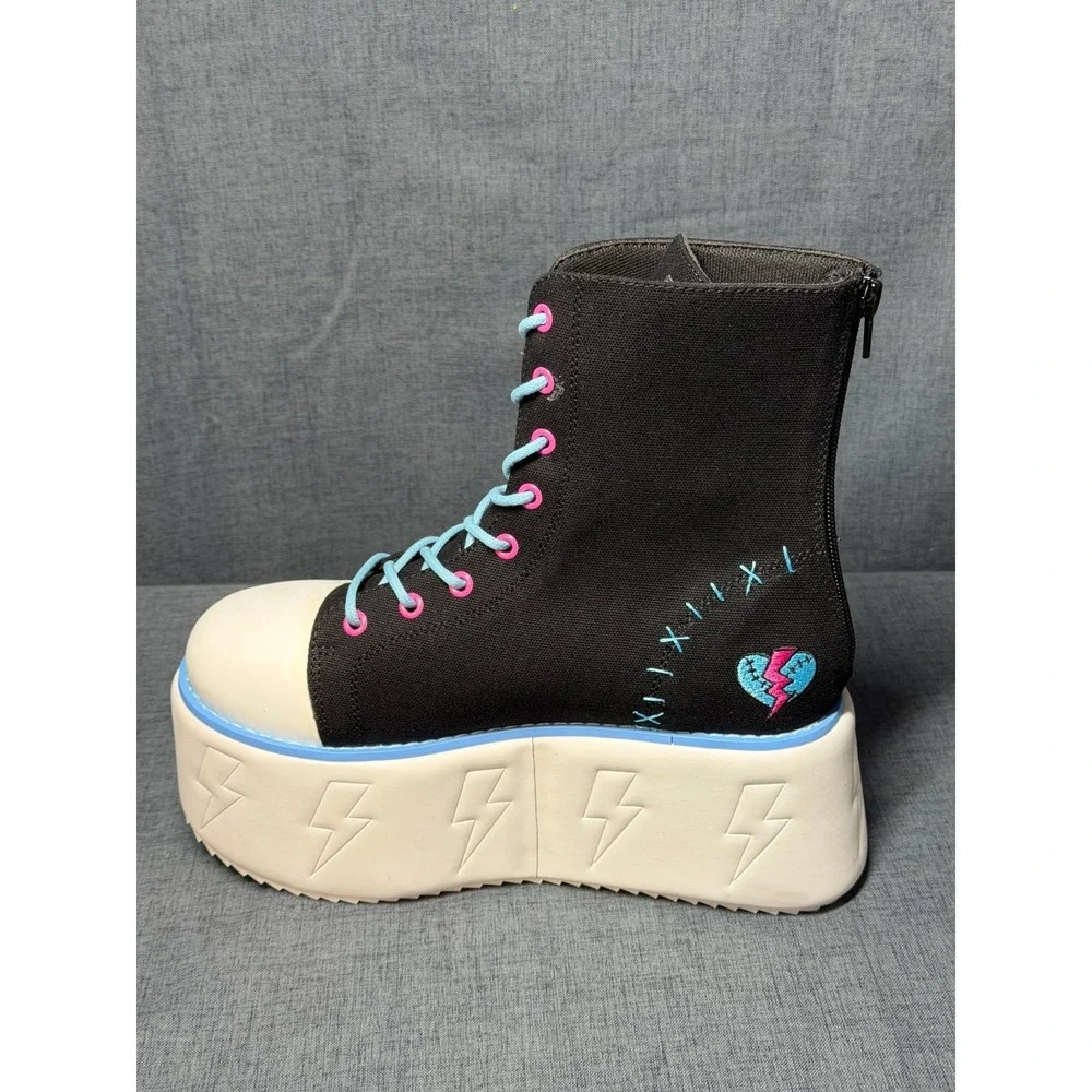 NEW‎ IN BOX Monster High Frankie Stein x YRU Jolt Women's Size 8 Platform Shoes